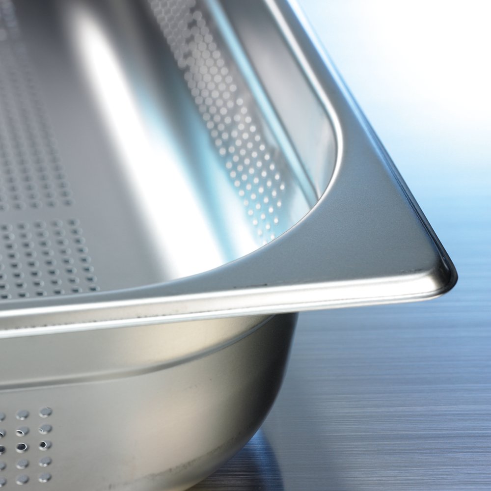 CUISINE Gelochter Behälter GN 1/1 - 200 mm (26,5 l)